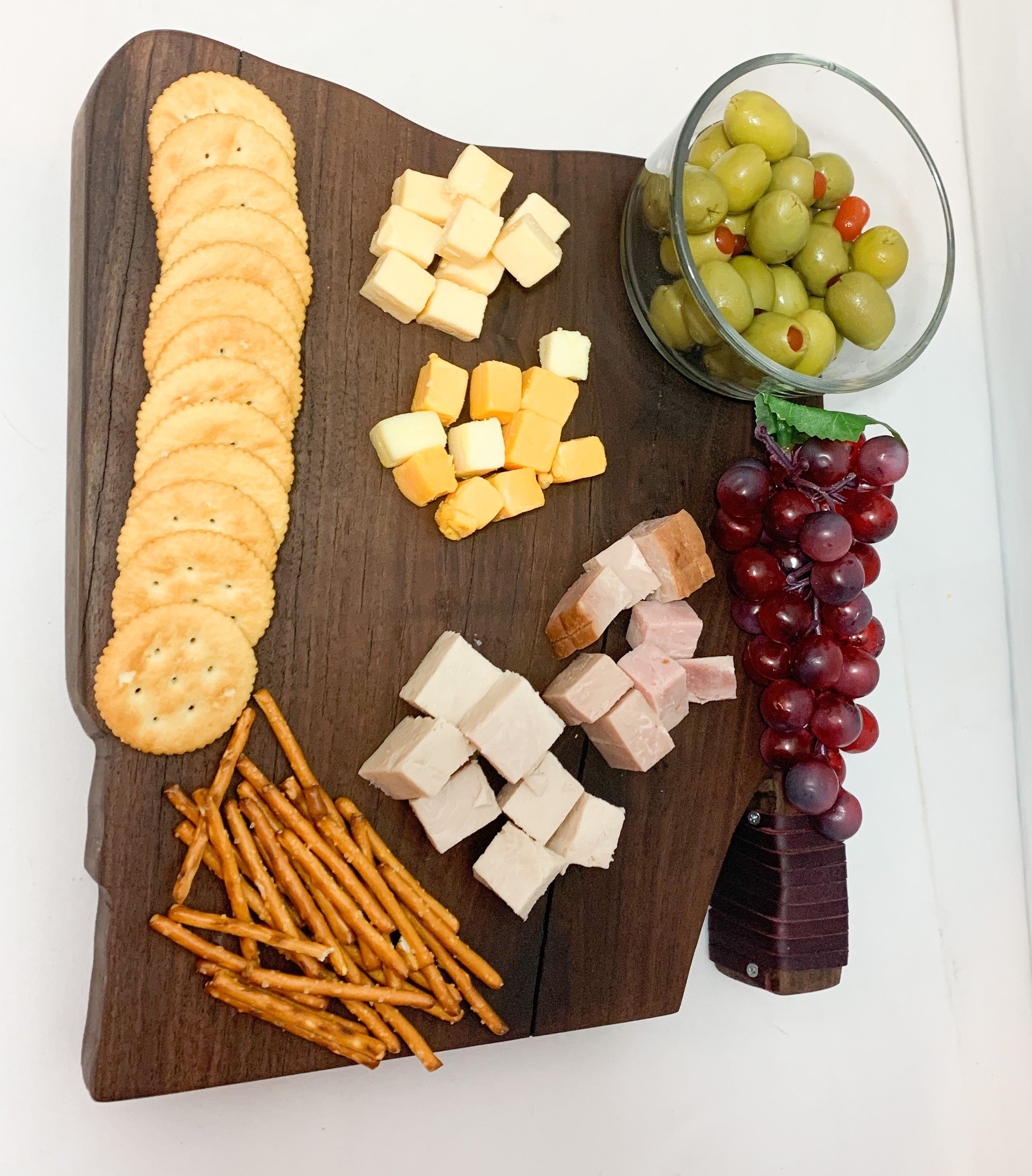 Walnut Wide Cutting Board│Cooking Platter Cheese Plate Tray│The whole board  is non-splicing, non-toxic and safe - Shop simplemuzou Serving Trays & Cutting  Boards - Pinkoi